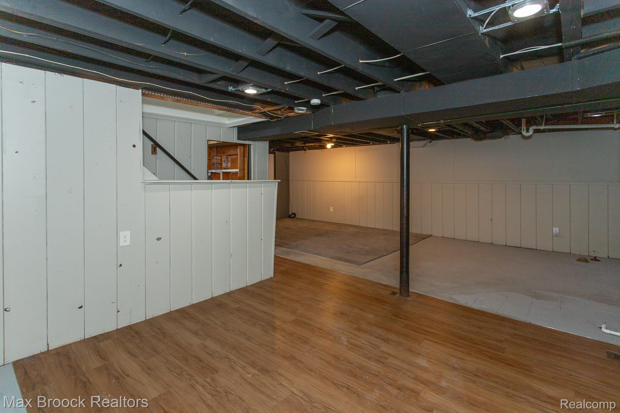 8501 Northfield Boulevard Property Photo 35