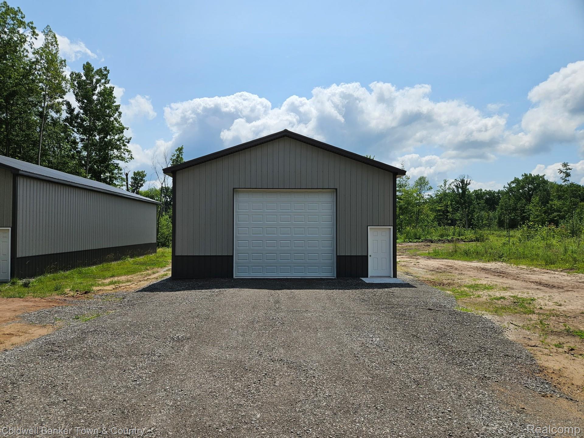 7795 Lakeside Drive Property Photo 1