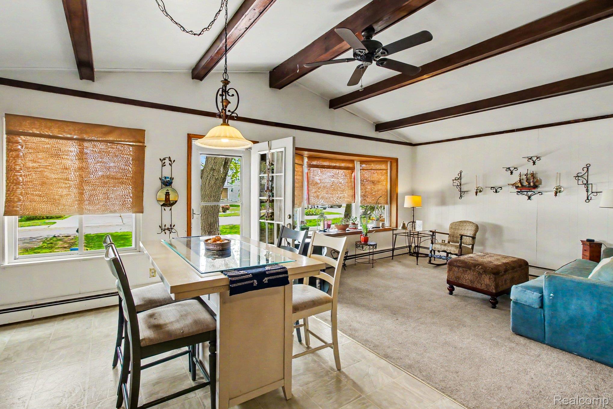 1210 Sunrise Park Street Property Photo 5