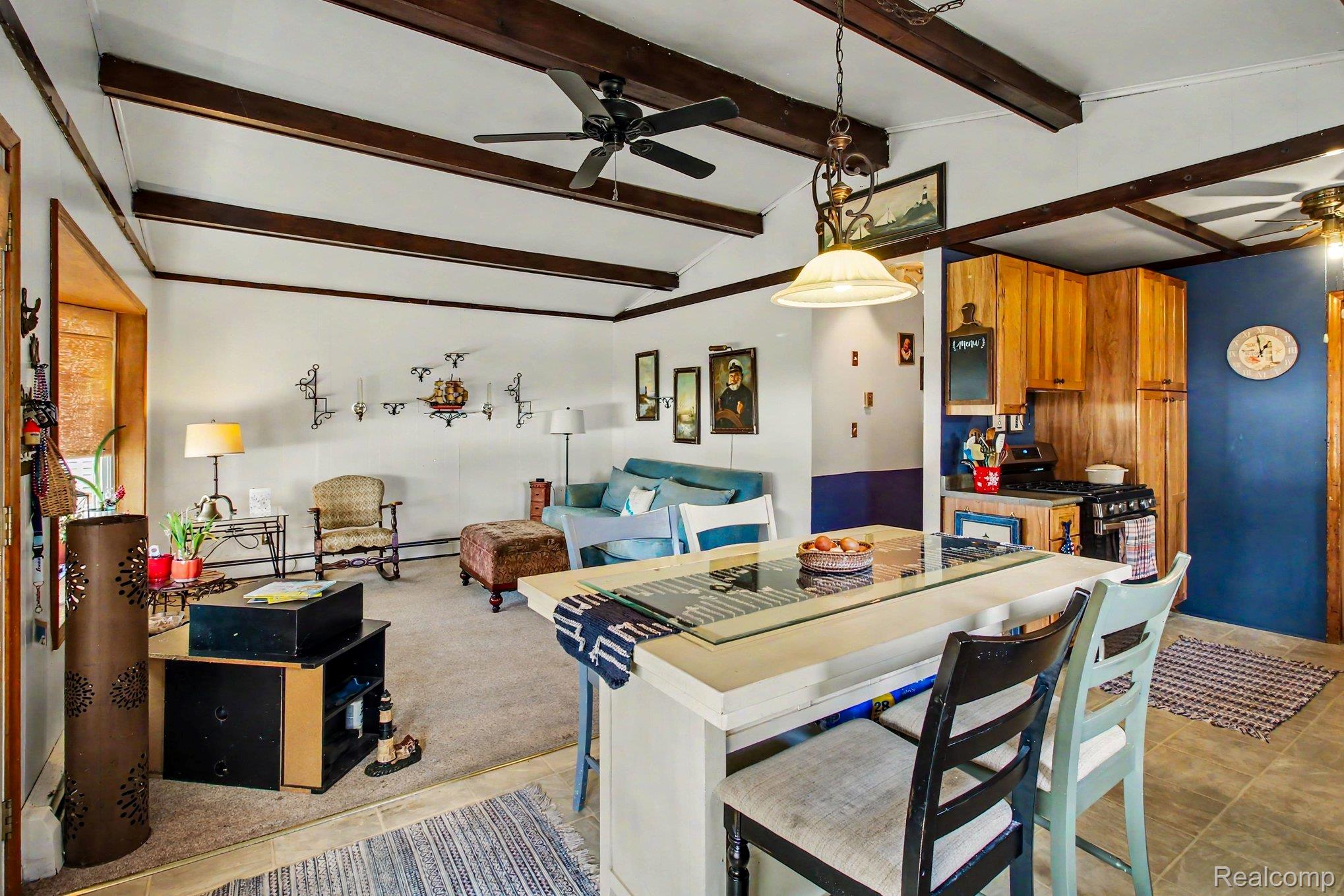 1210 Sunrise Park Street Property Photo 6