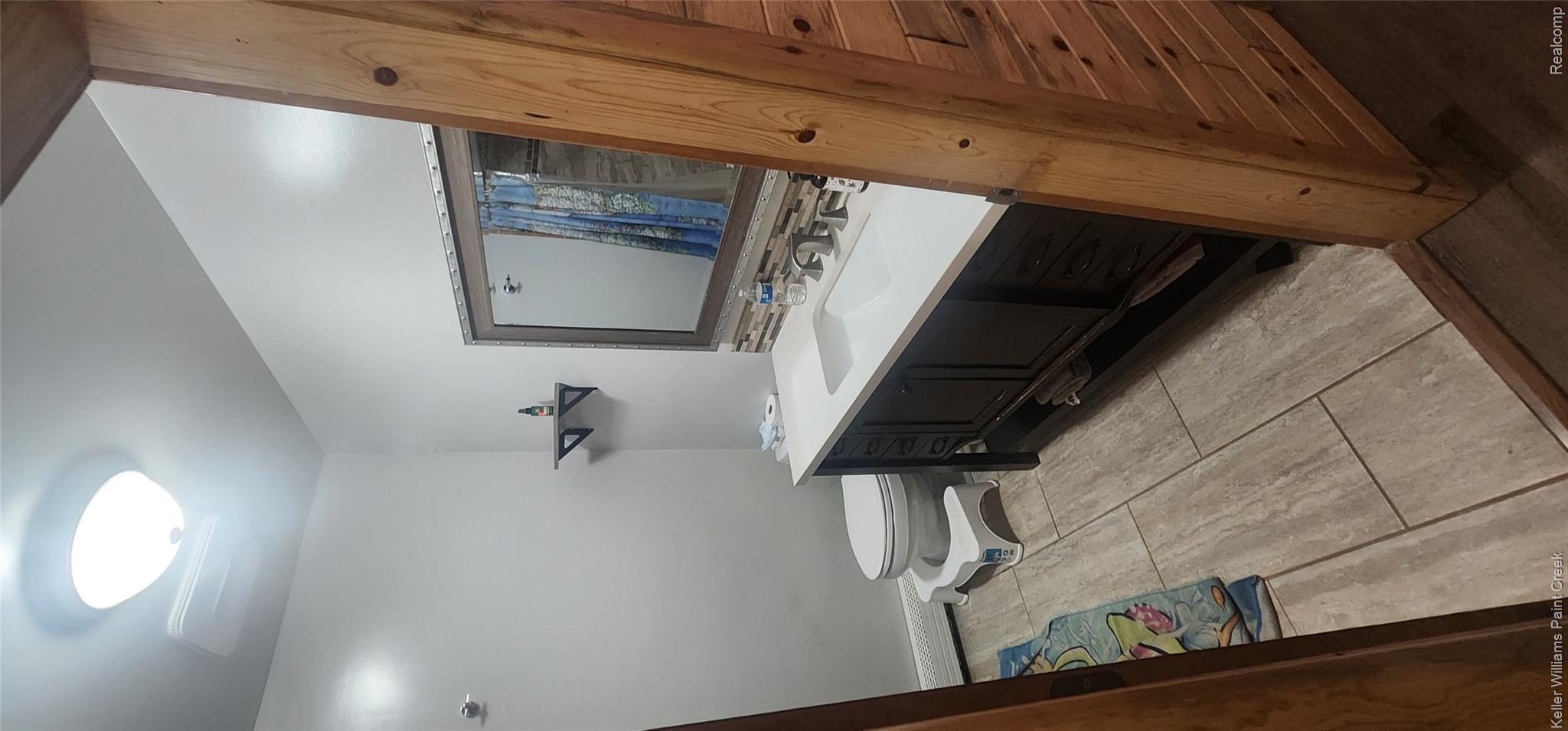 22545 Pleasant Valley Road Property Photo 15