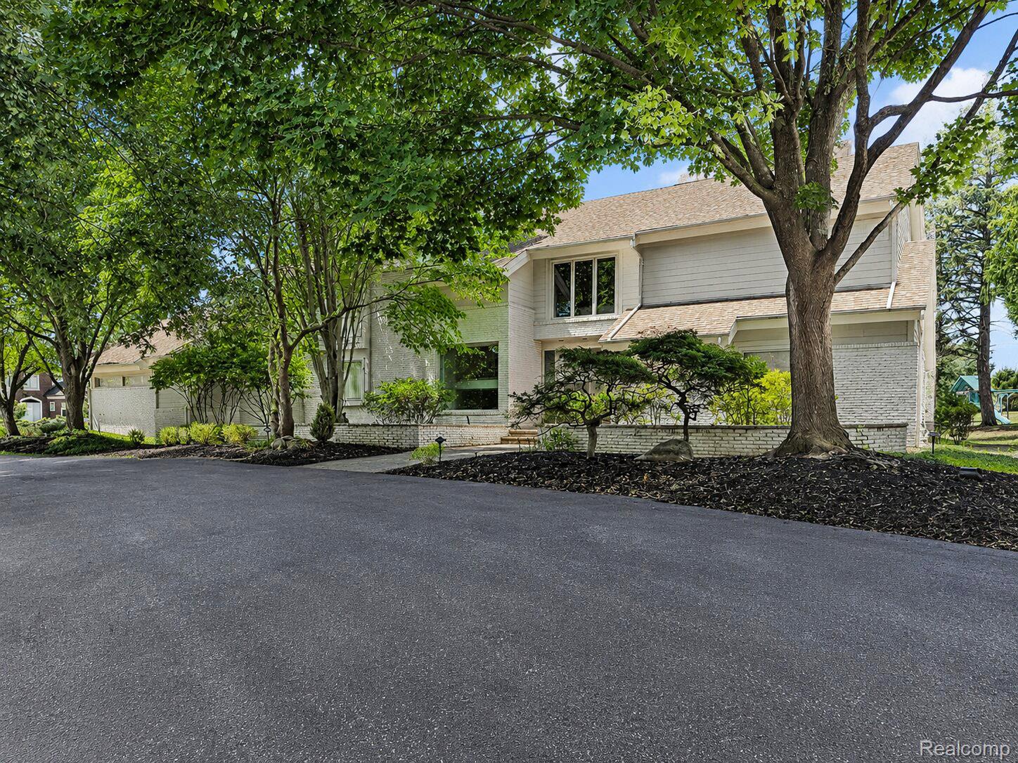 3894 Glen Falls Drive Property Photo 1