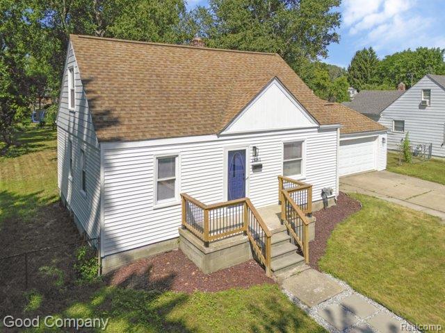 23161 Hill Avenue Property Photo 2