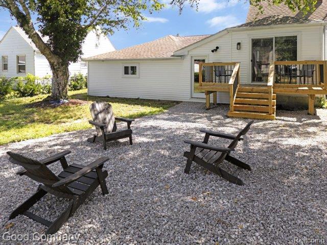 23161 Hill Avenue Property Photo 6