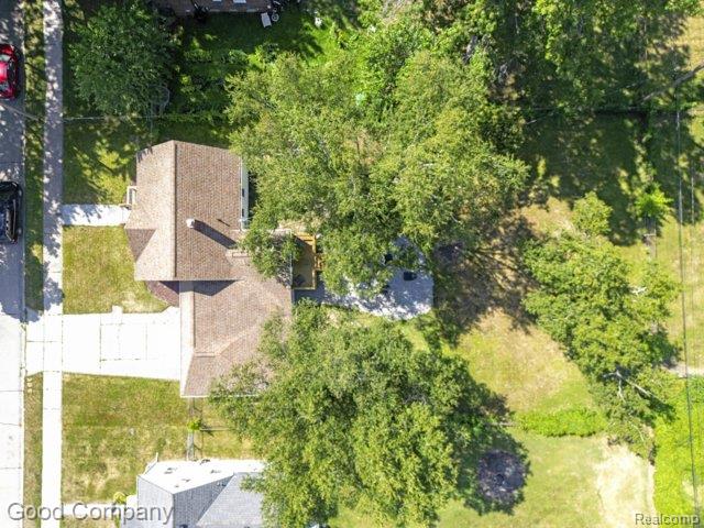 23161 Hill Avenue Property Photo 9