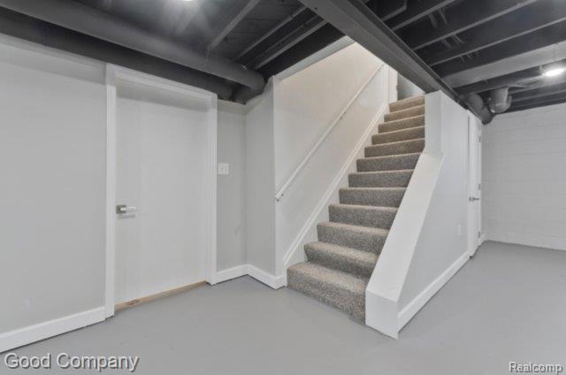 23161 Hill Avenue Property Photo 32