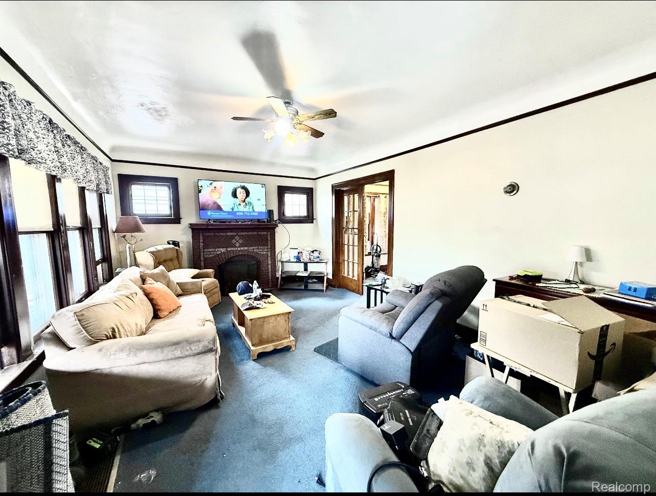 4553 Curtis Street Property Photo 5