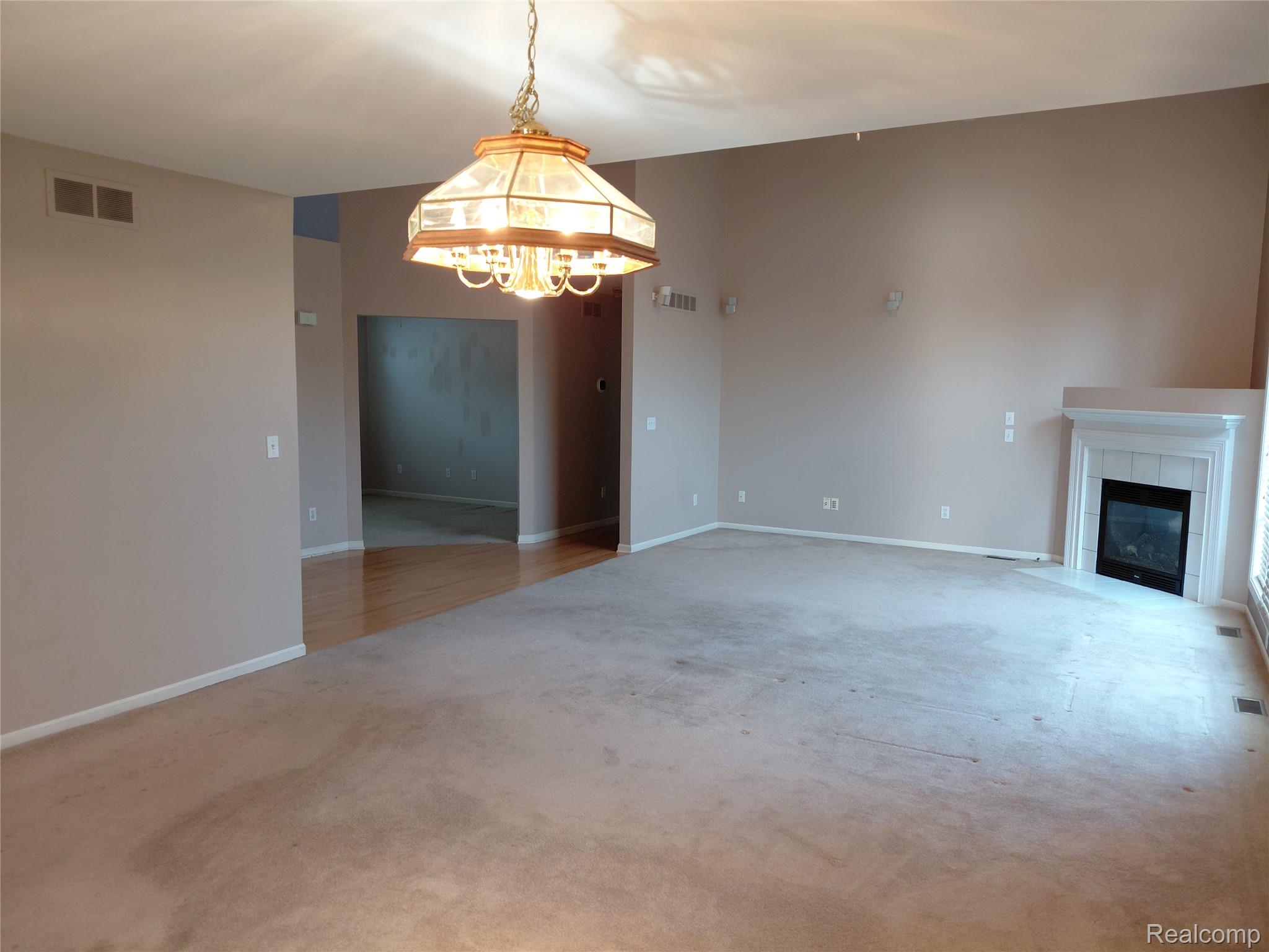 47752 River Woods Drive Property Photo 2