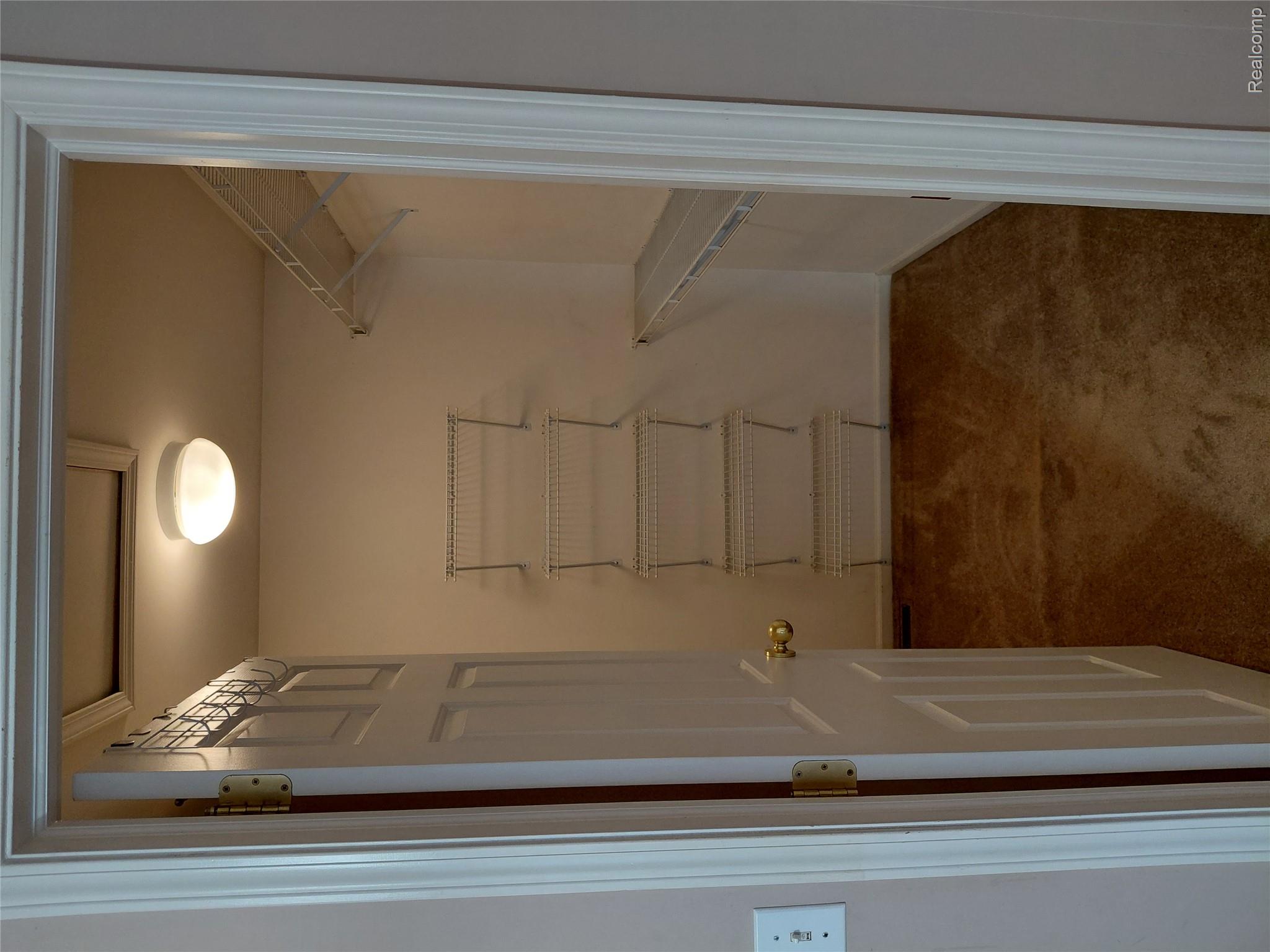 47752 River Woods Drive Property Photo 15