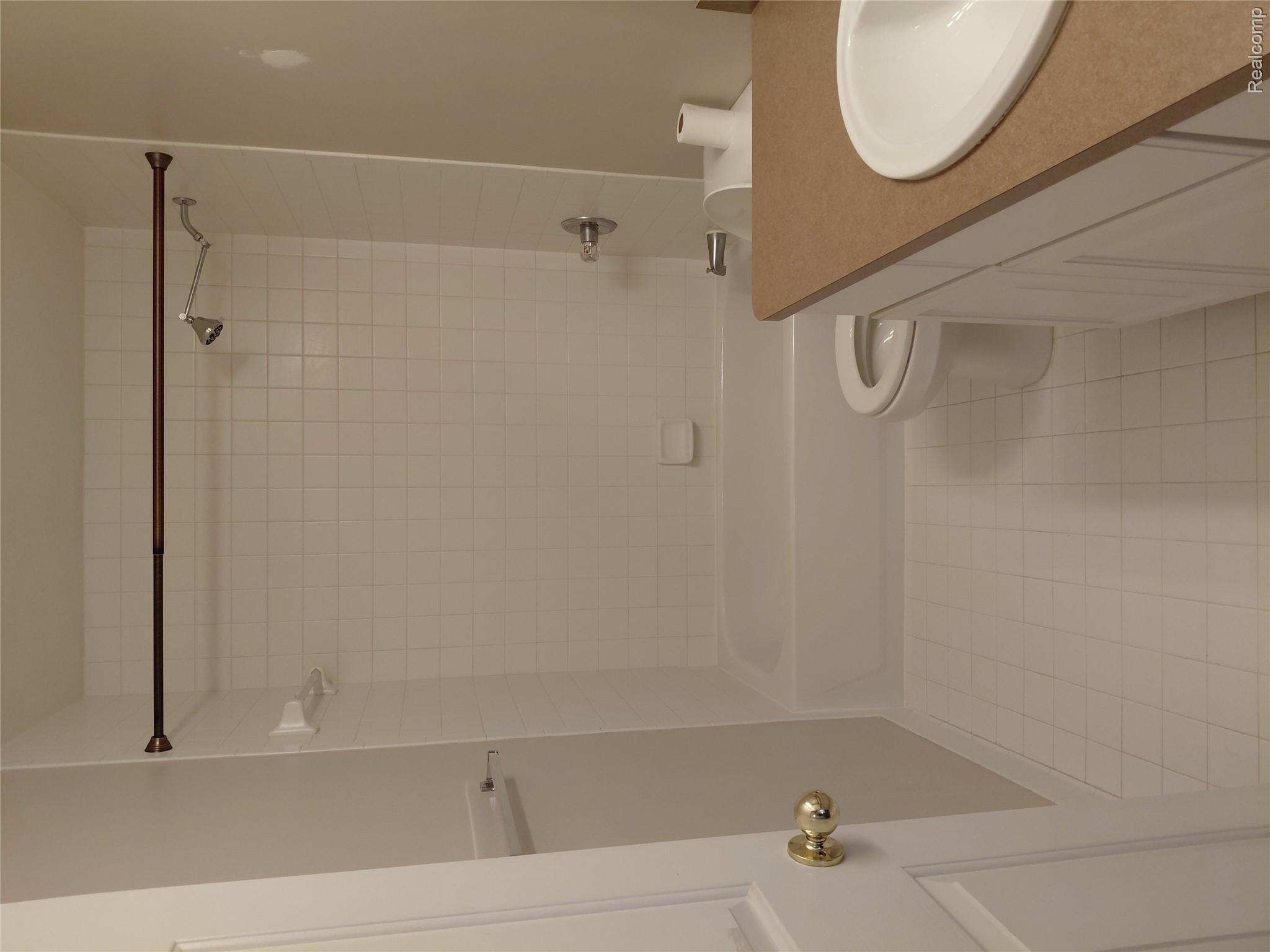 47752 River Woods Drive Property Photo 18
