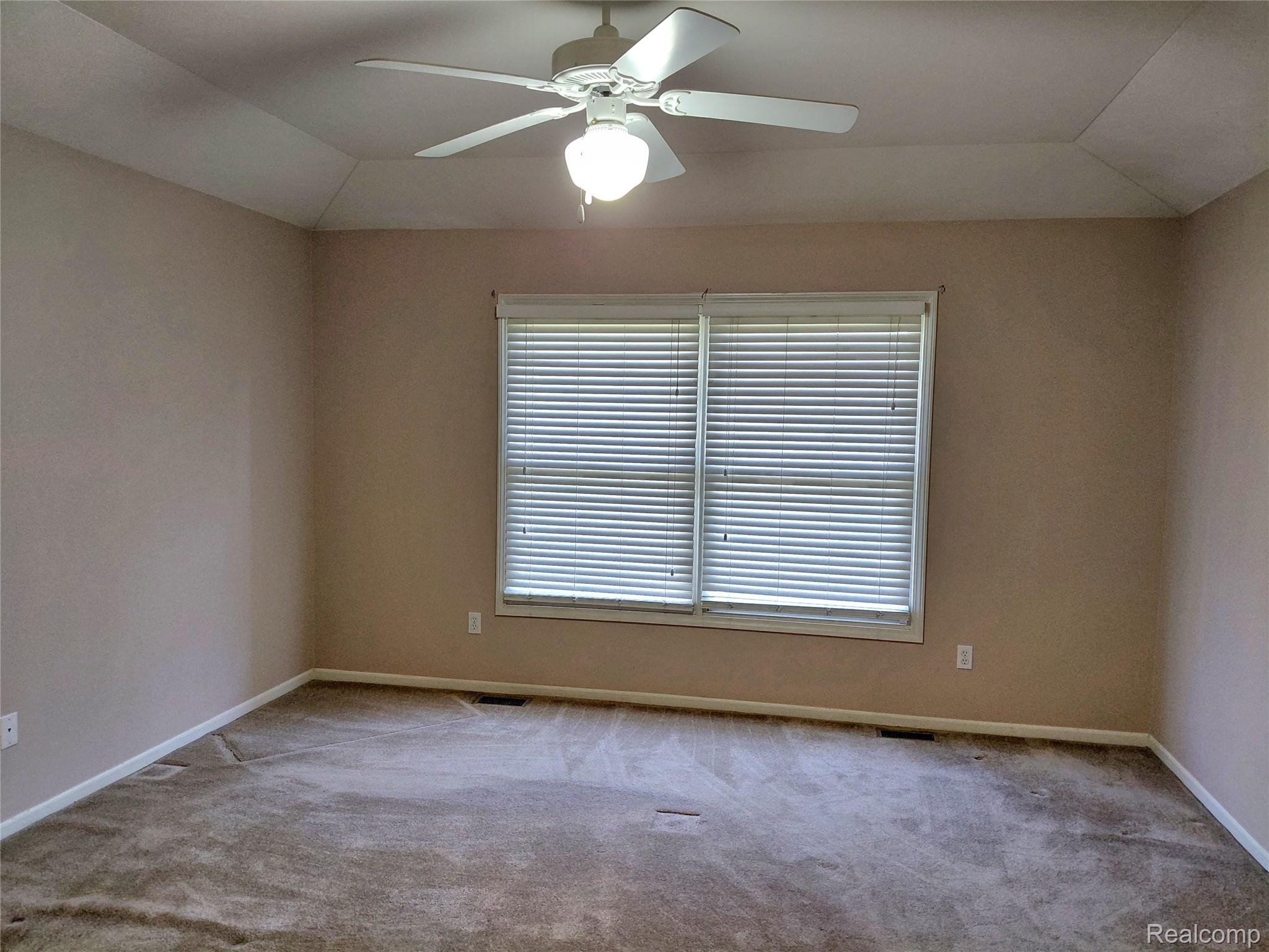 47752 River Woods Drive Property Photo 24