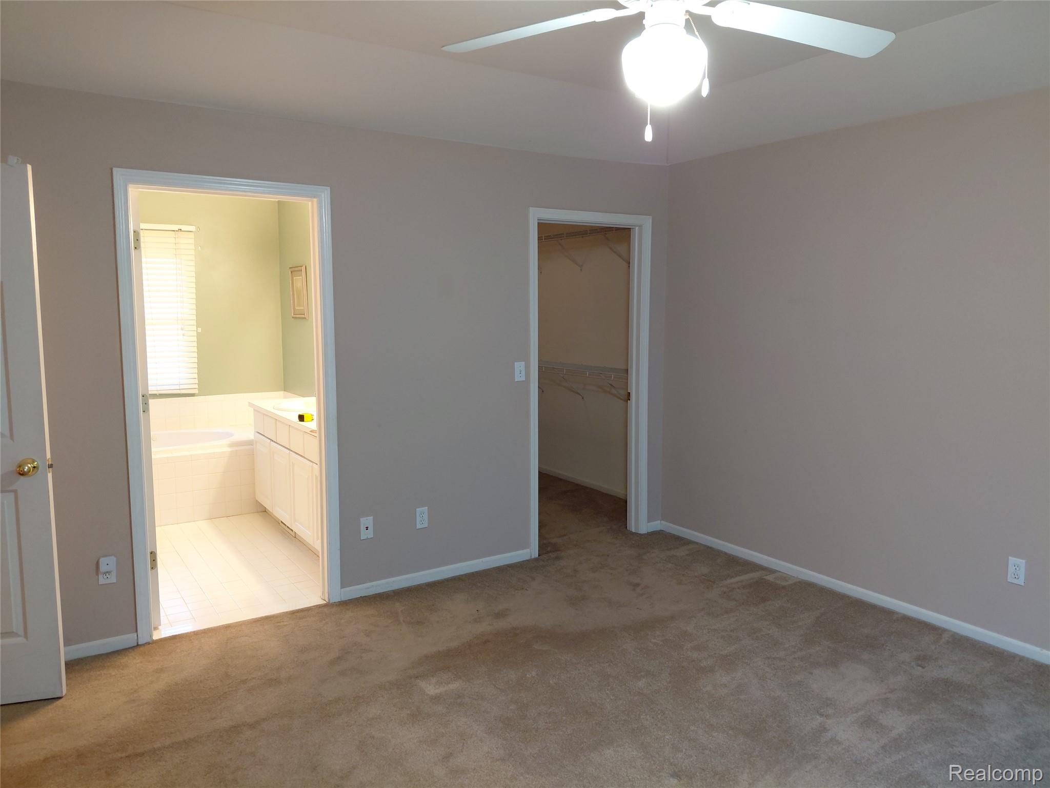 47752 River Woods Drive Property Photo 25