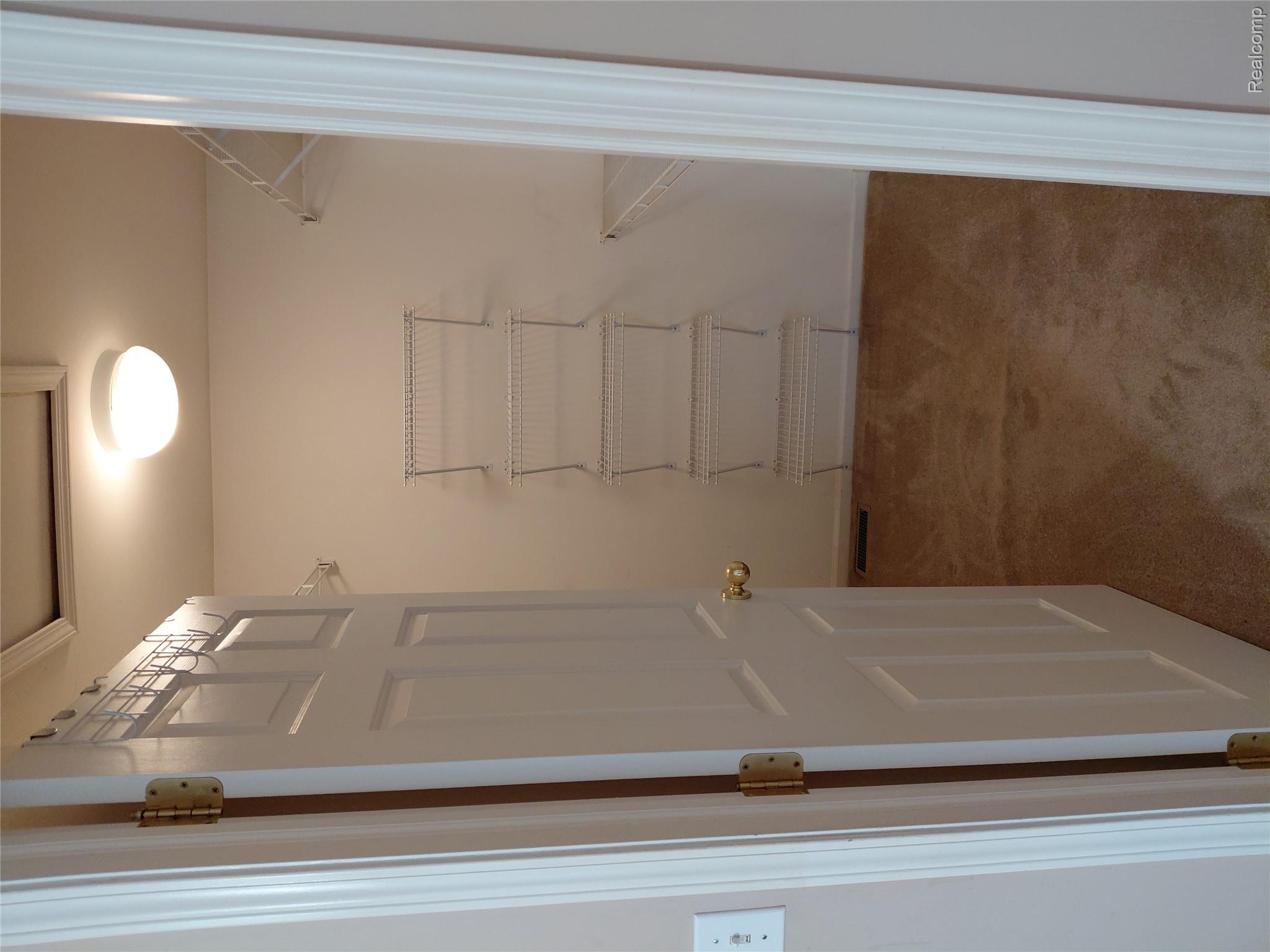 47752 River Woods Drive Property Photo 28