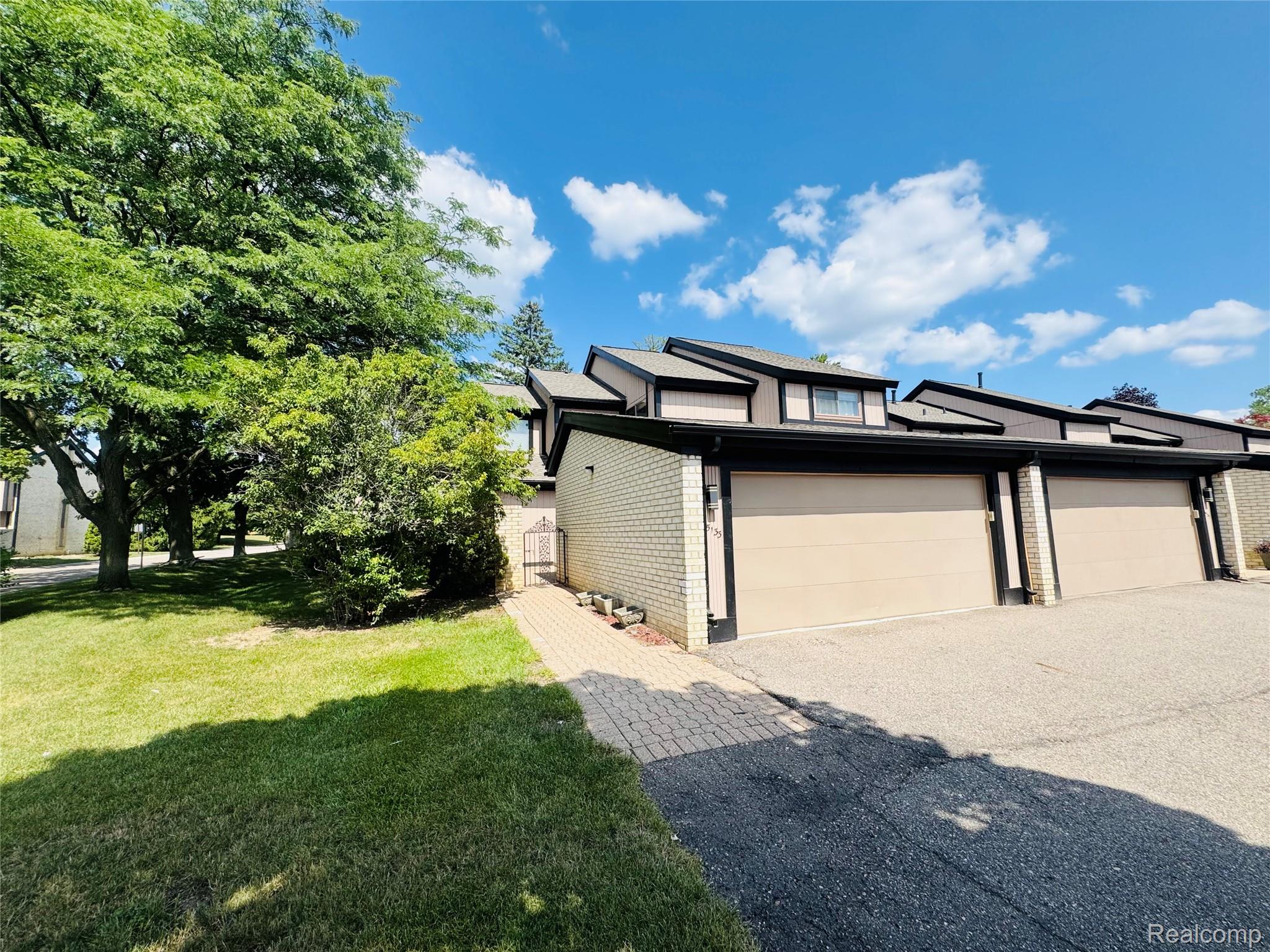 5133 Rock Run Property Photo 1