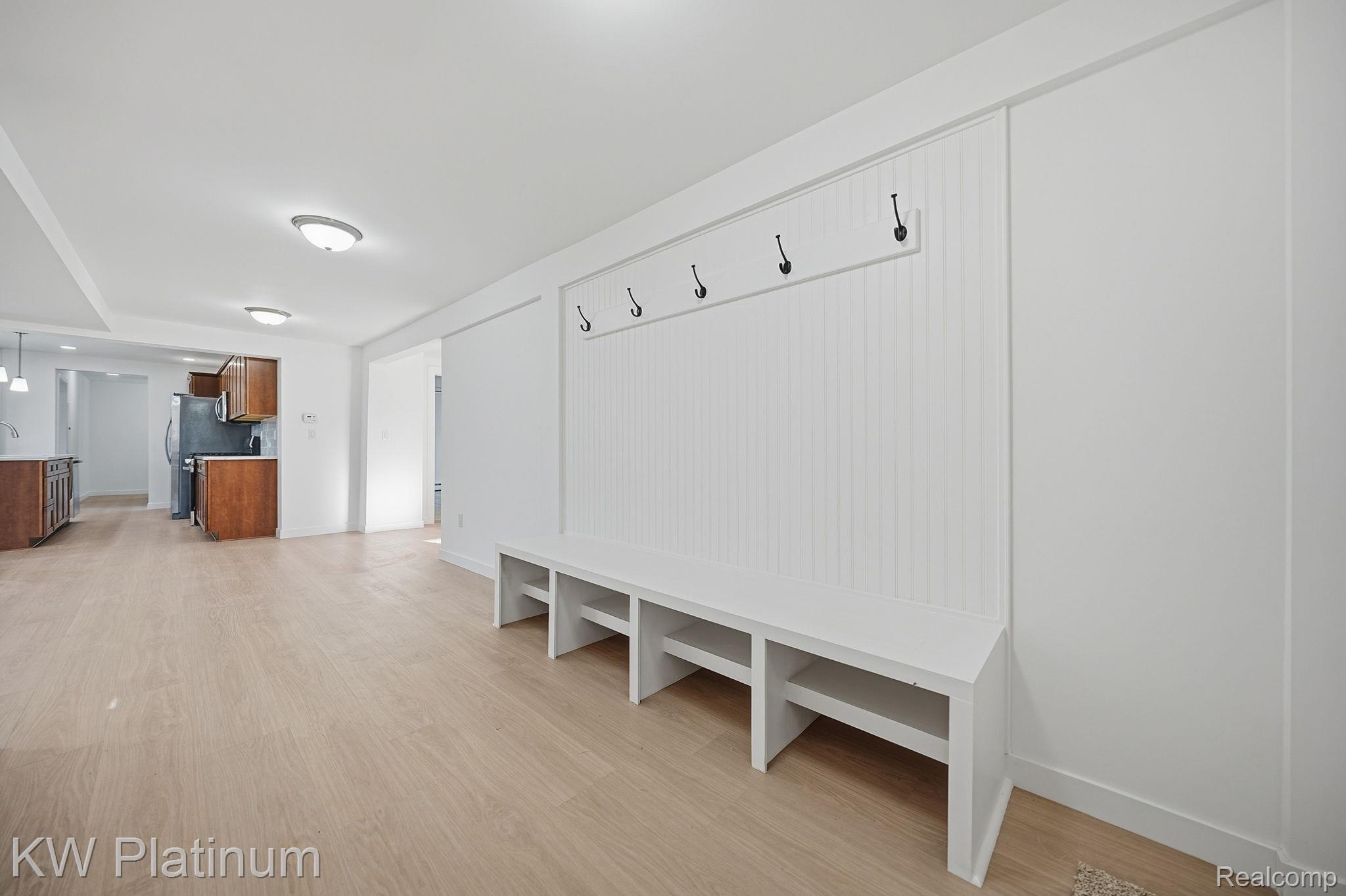 1309 Saint Clair Boulevard Property Photo 7