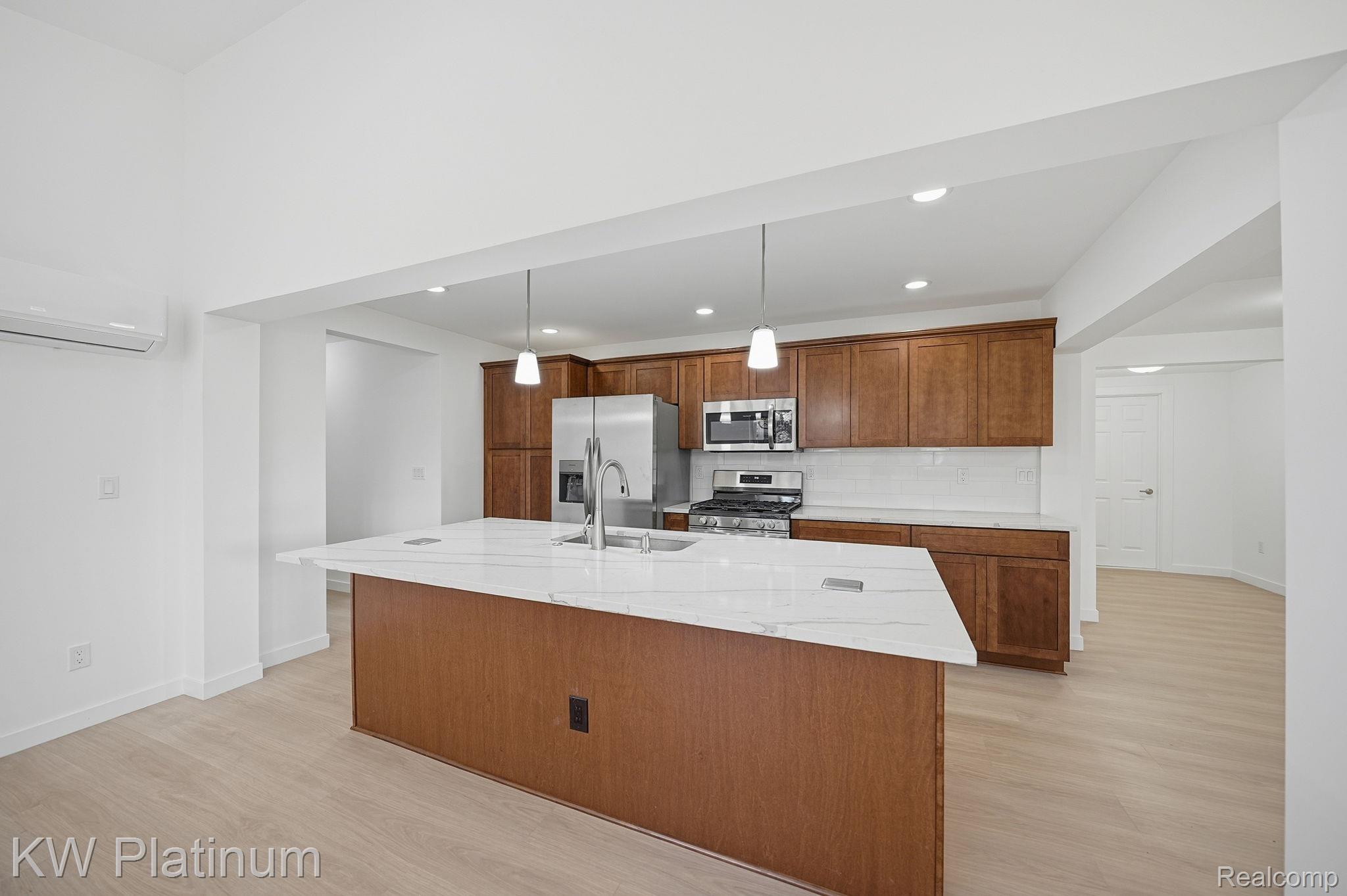 1309 Saint Clair Boulevard Property Photo 15