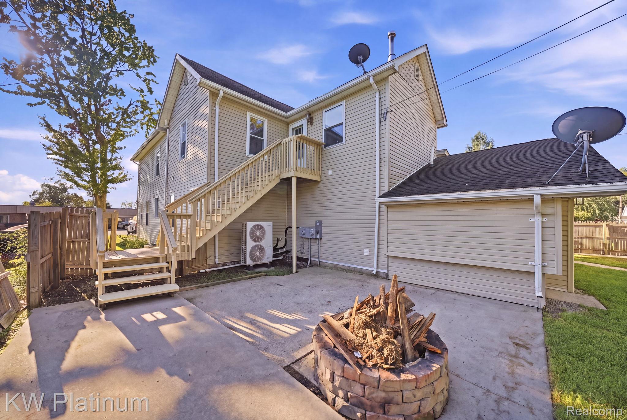 1309 Saint Clair Boulevard Property Photo 38