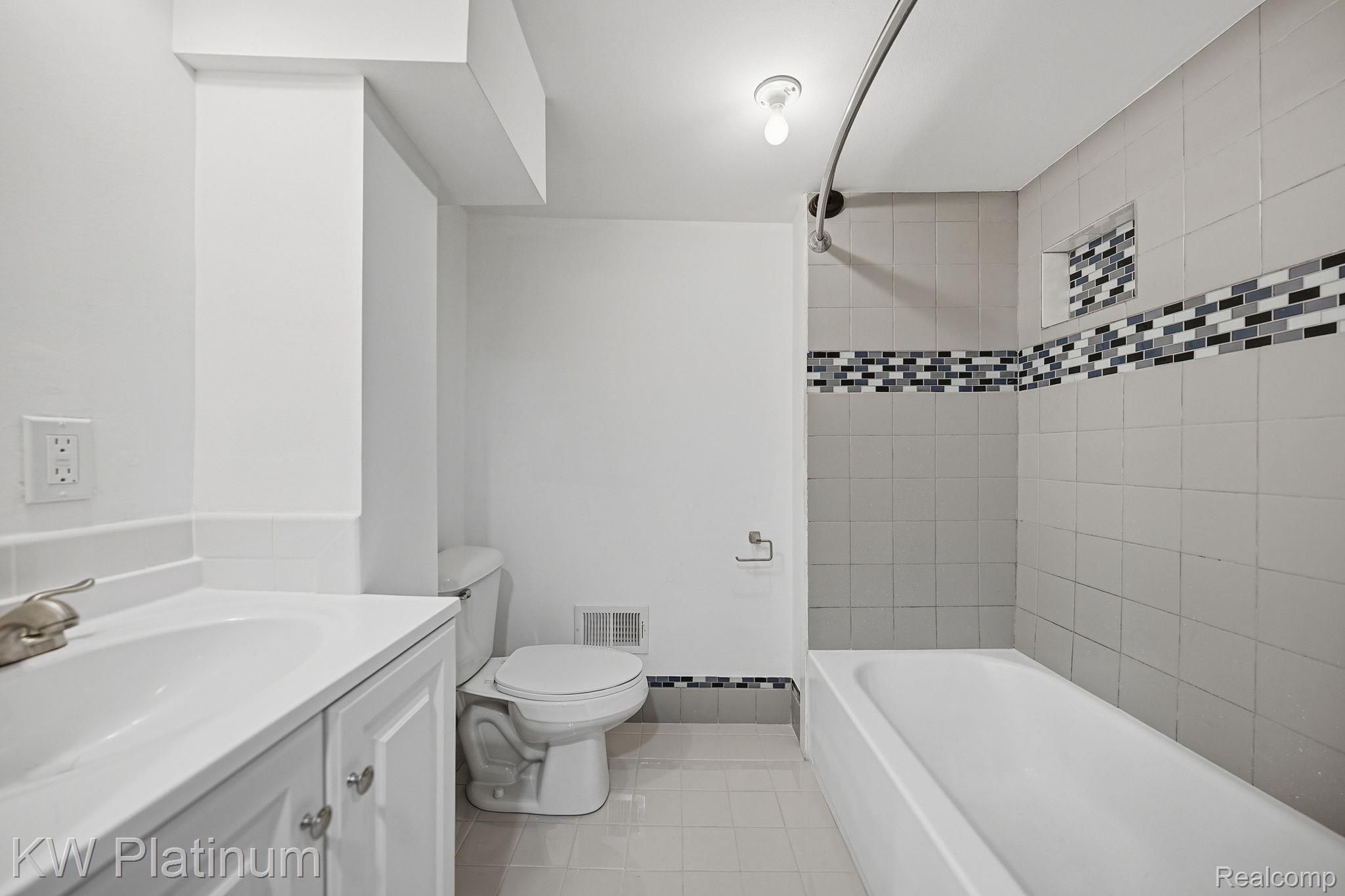 1309 Saint Clair Boulevard Property Photo 57
