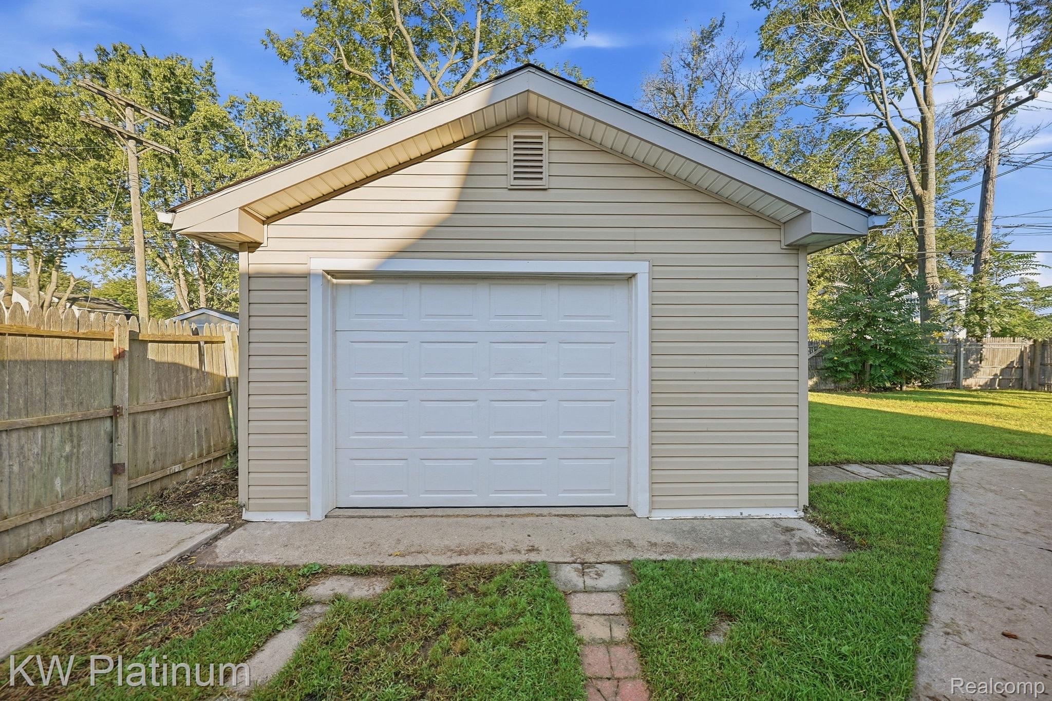 1309 Saint Clair Boulevard Property Photo 61