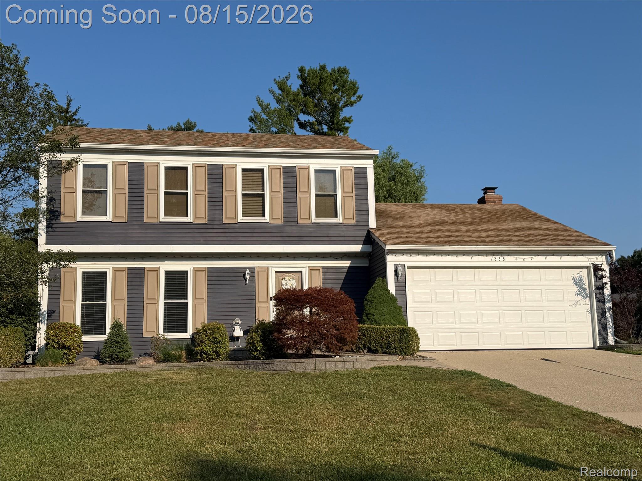 385 Arlington Drive Property Photo 1