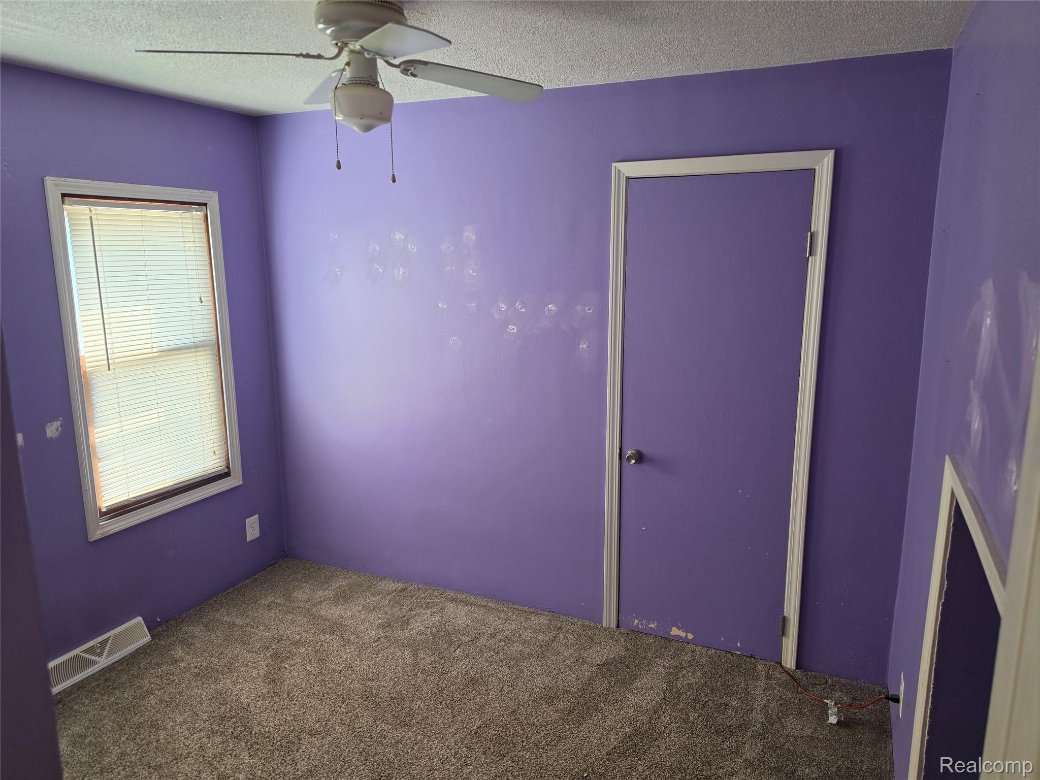4930 Campbell Street Property Photo 10
