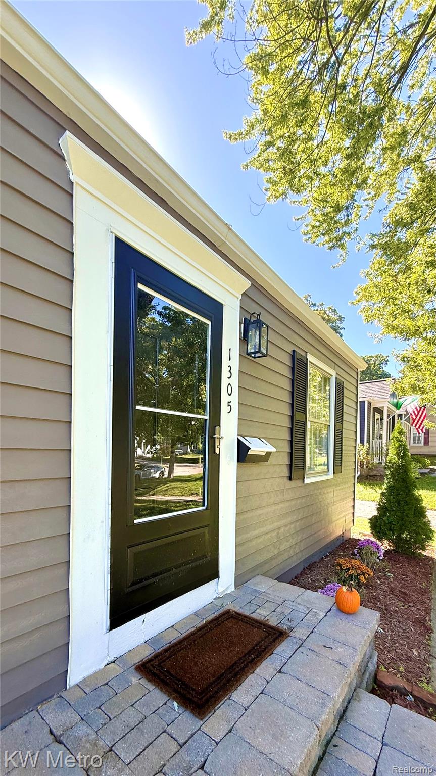 1305 Collegewood Street Property Photo 4