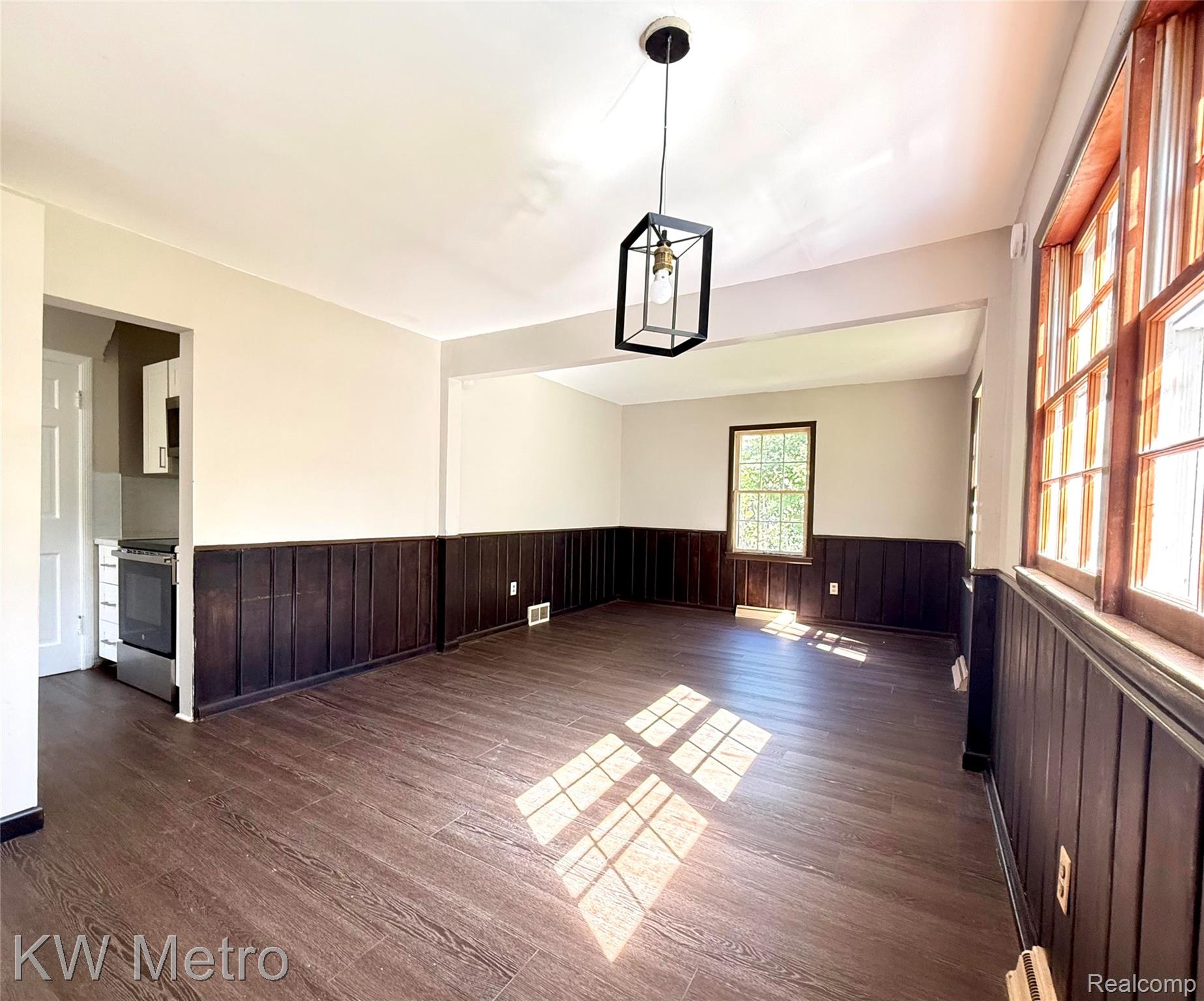 1305 Collegewood Street Property Photo 13