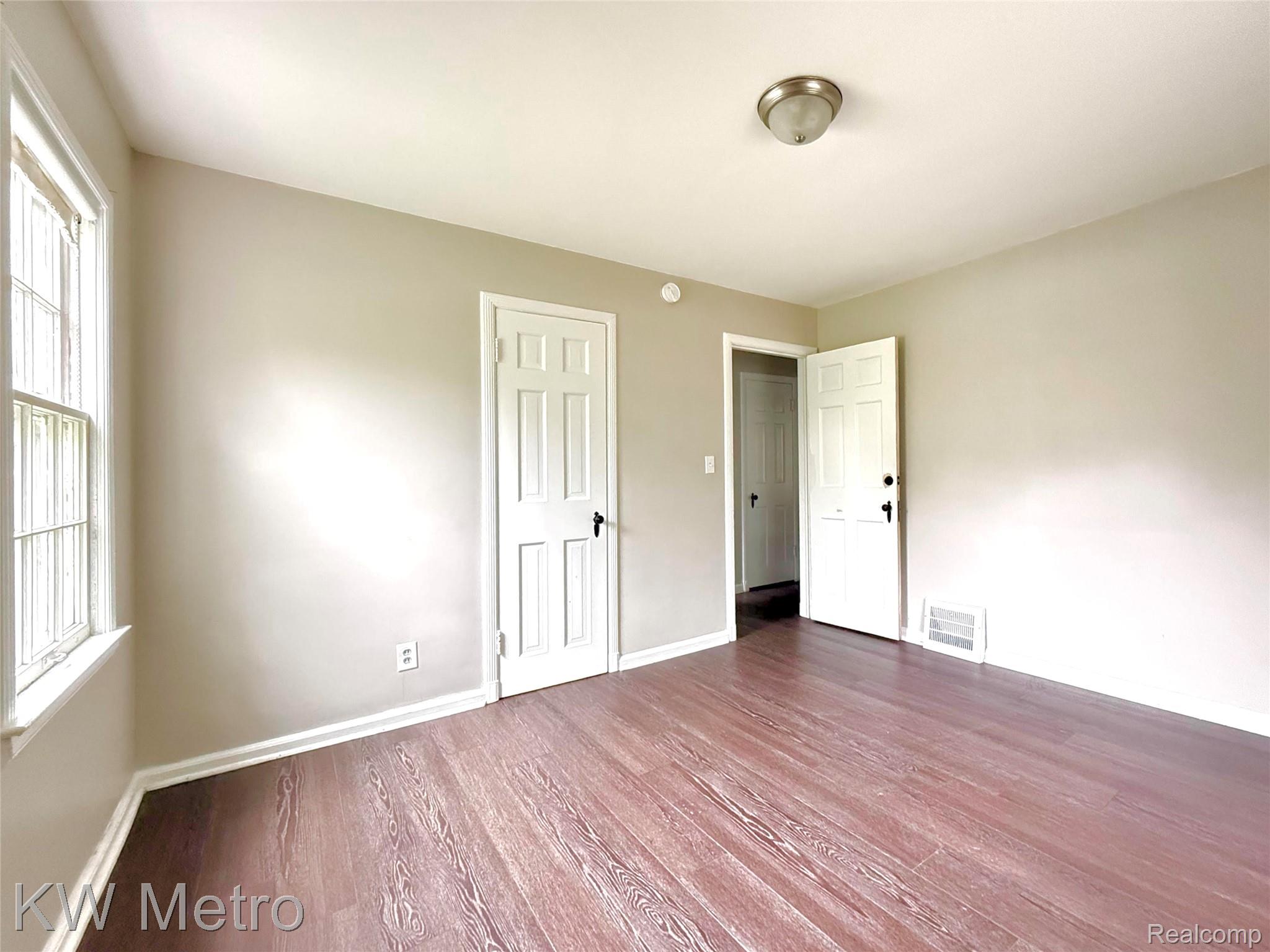1305 Collegewood Street Property Photo 18