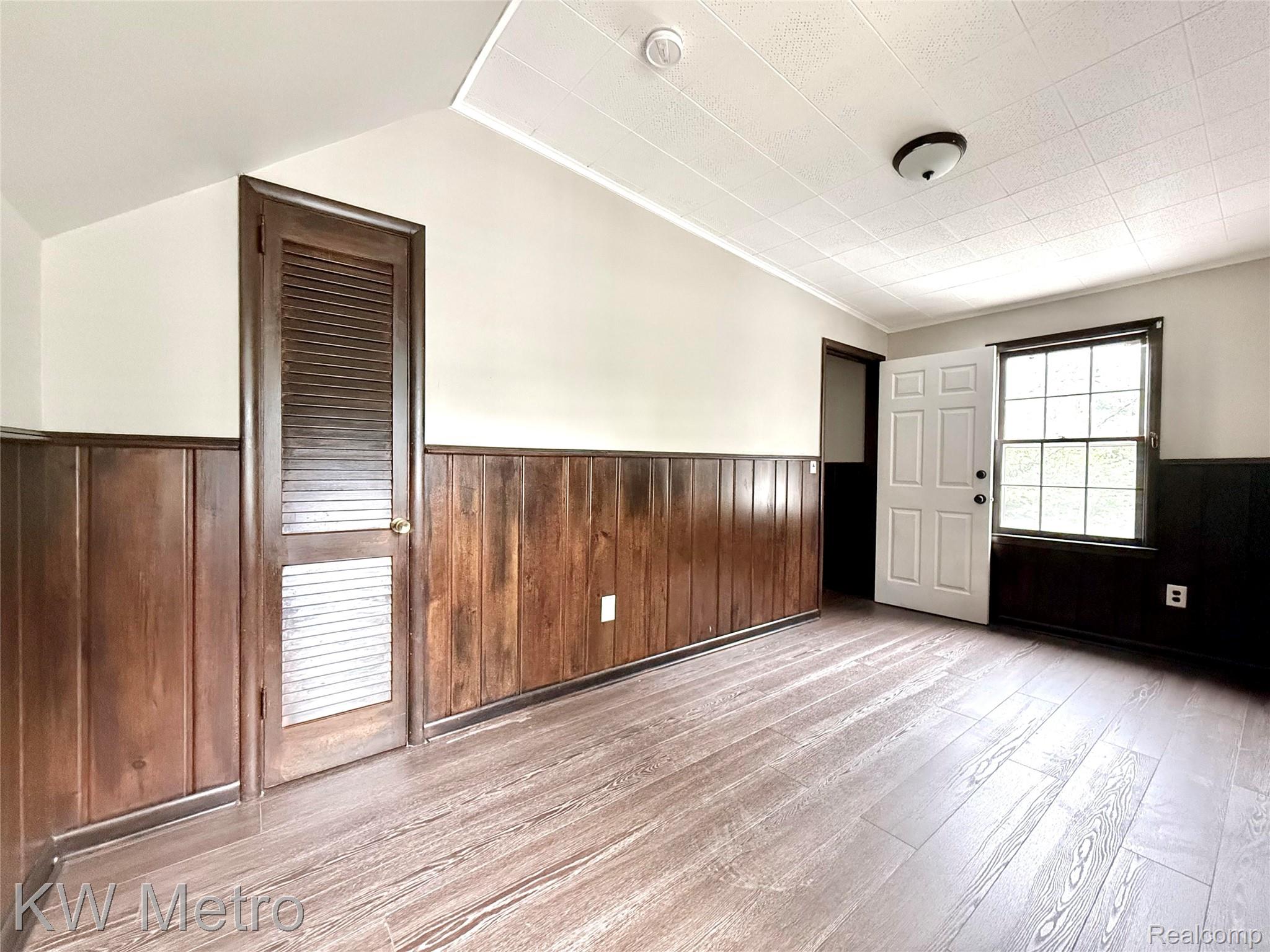 1305 Collegewood Street Property Photo 19