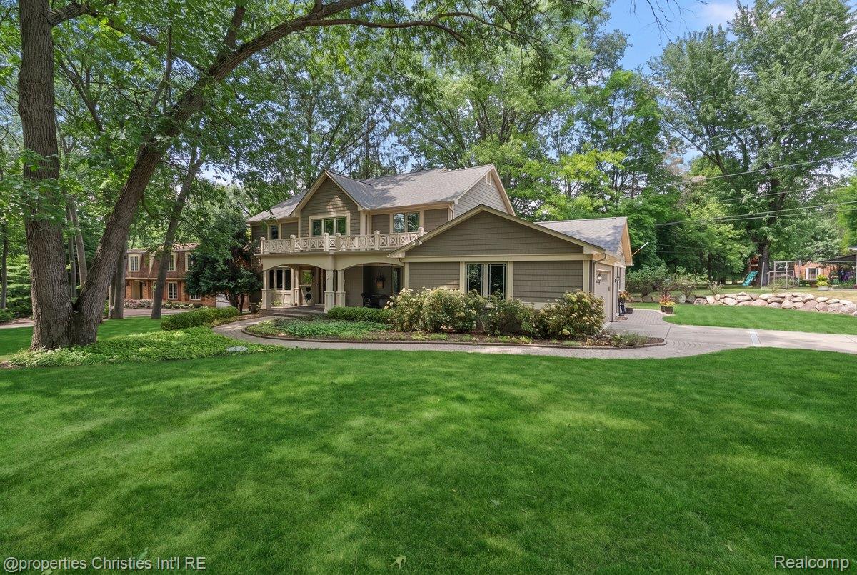 945 Peach Blossom Court Property Photo 1