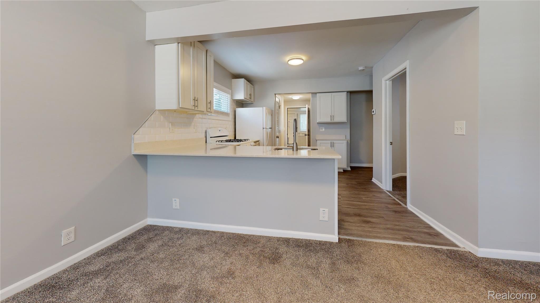 7260 Studebaker Avenue Property Photo 6