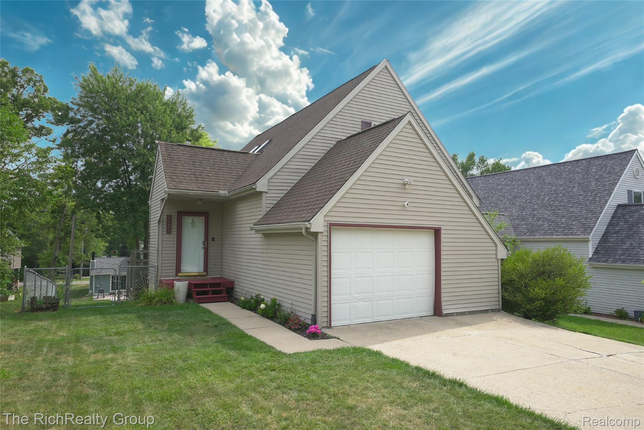 2625 Northlawn Avenue Property Photo 1