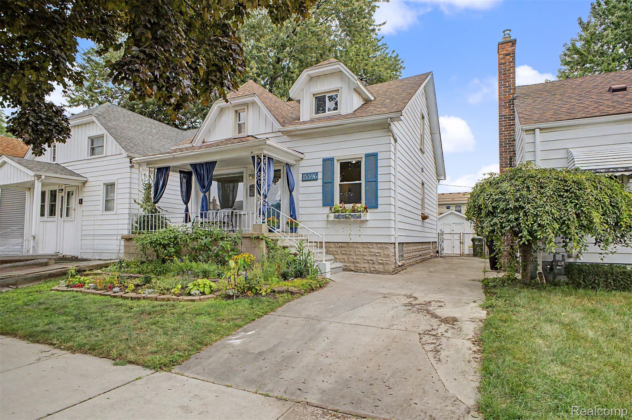 15596 Thomas Avenue Property Photo 1