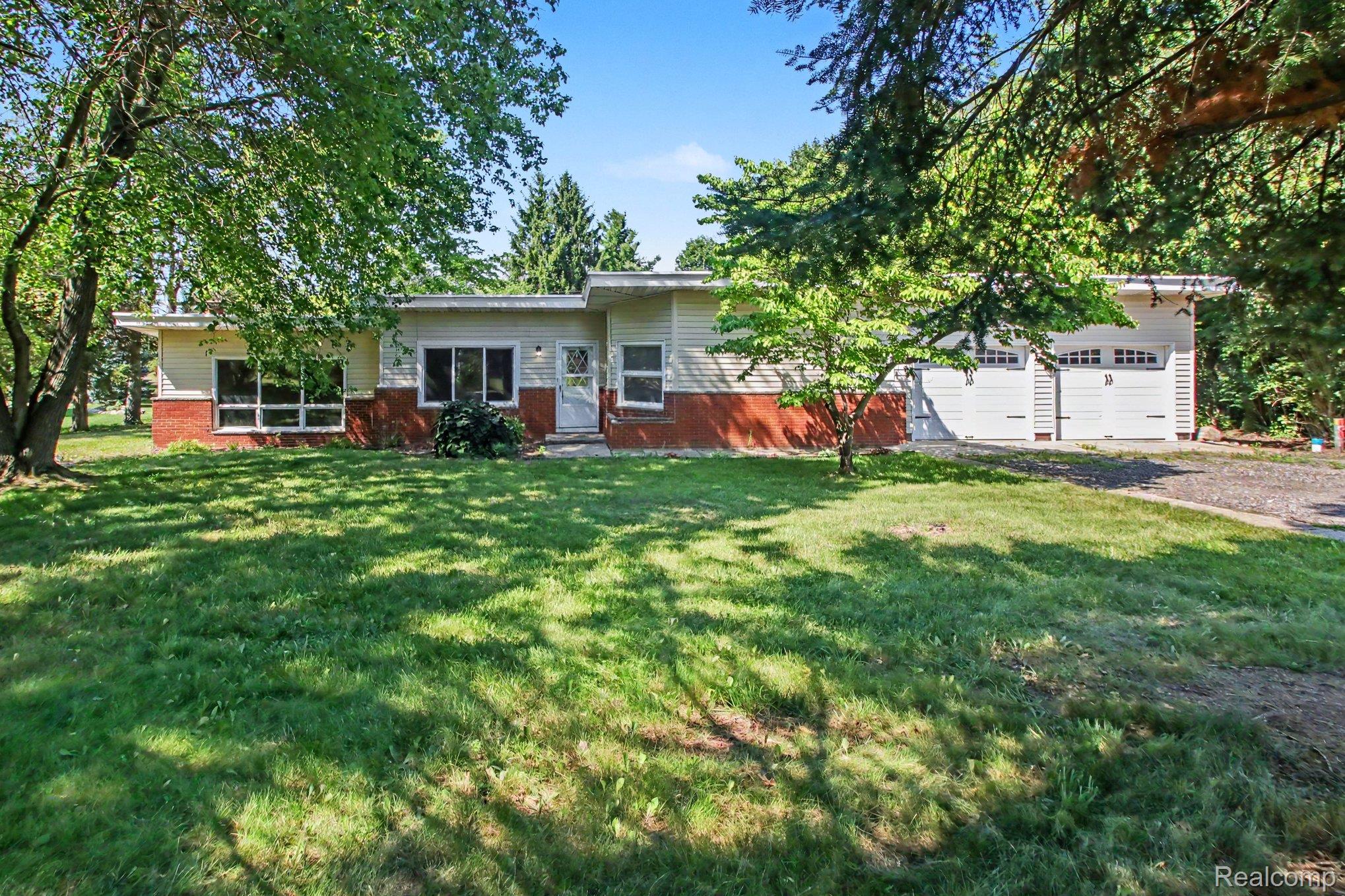 7800 W Sharpe Road Property Photo 1