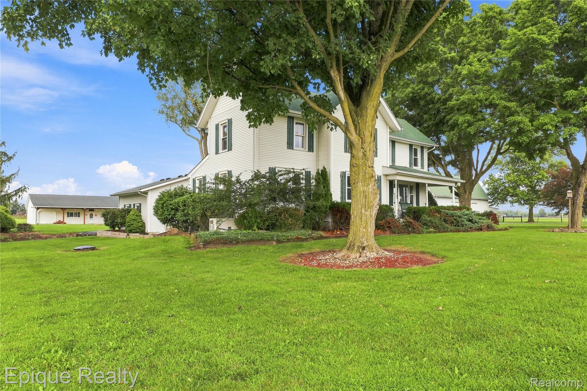 7228 Yankee Road Property Photo 5