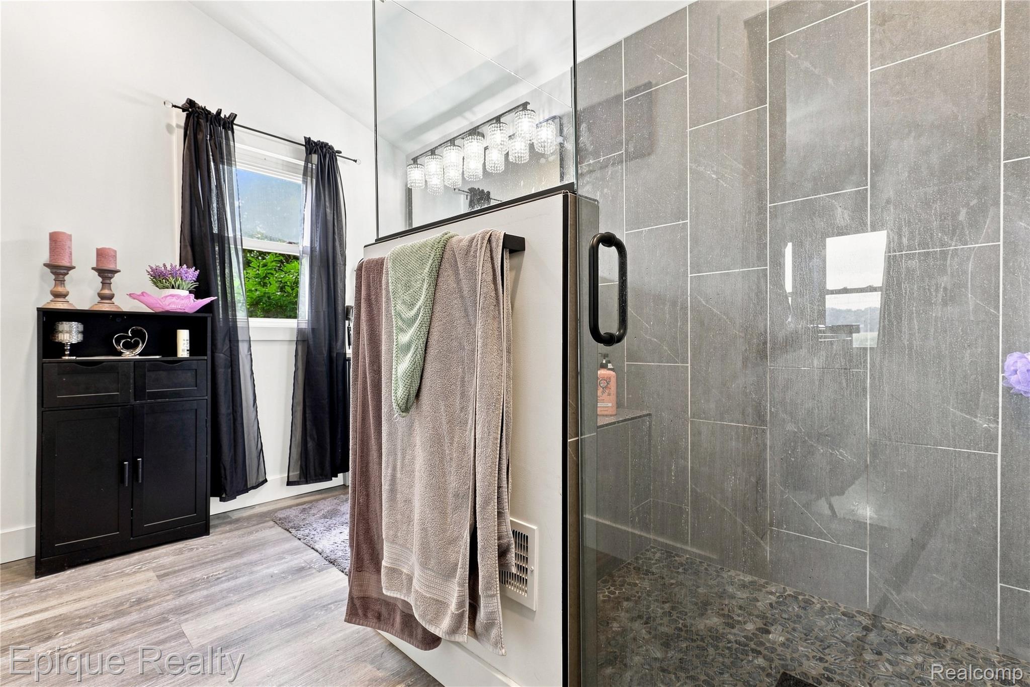 7228 Yankee Road Property Photo 48