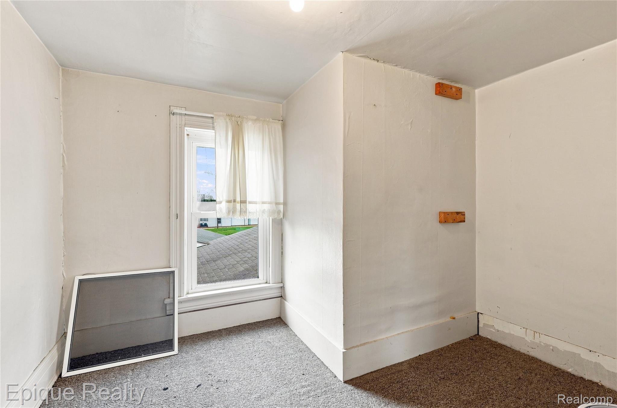 7228 Yankee Road Property Photo 60
