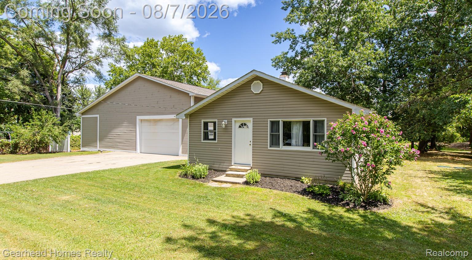 2411 Dean Drive Property Photo 1