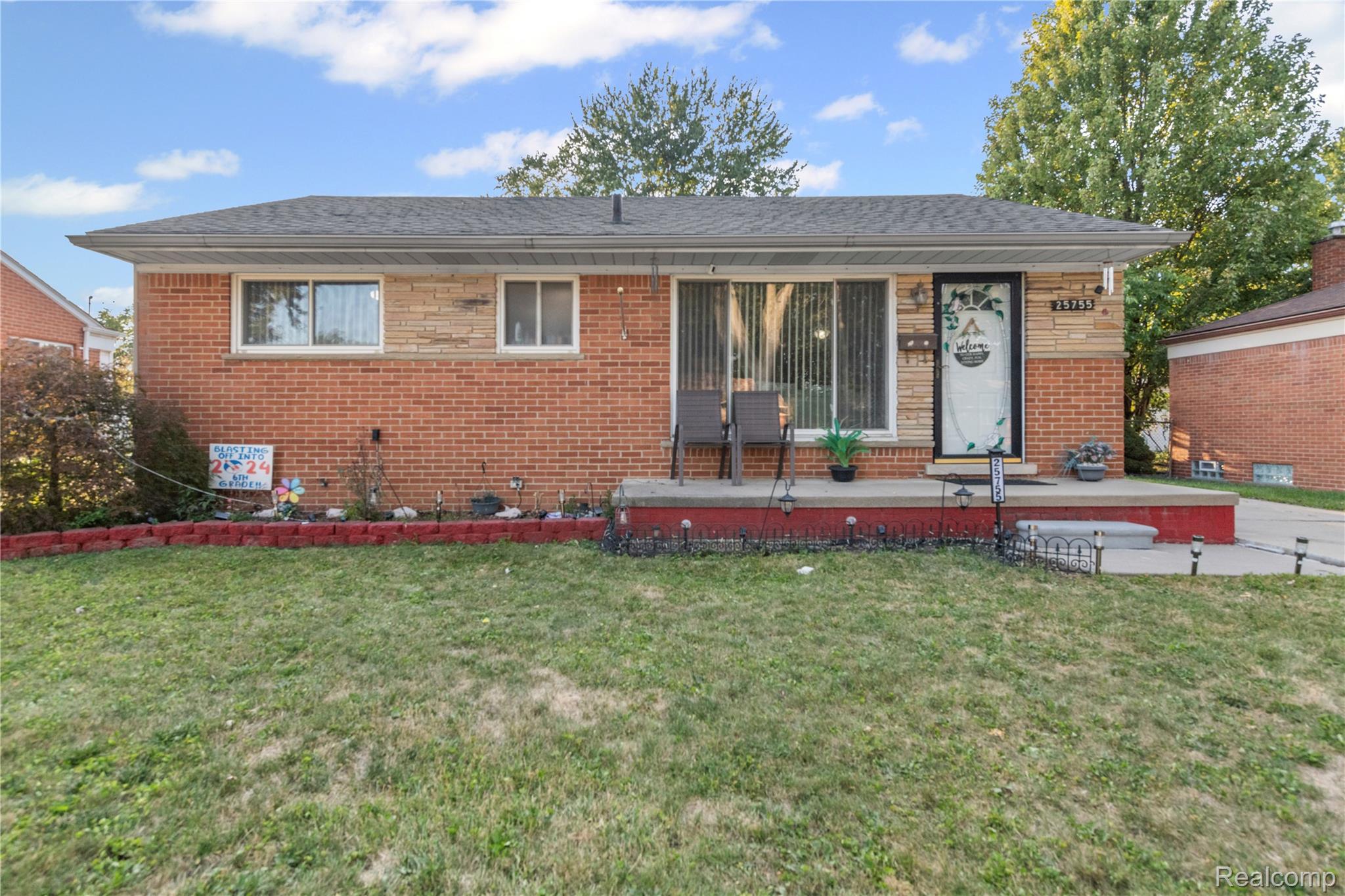 25755 Patricia Avenue Property Photo 1
