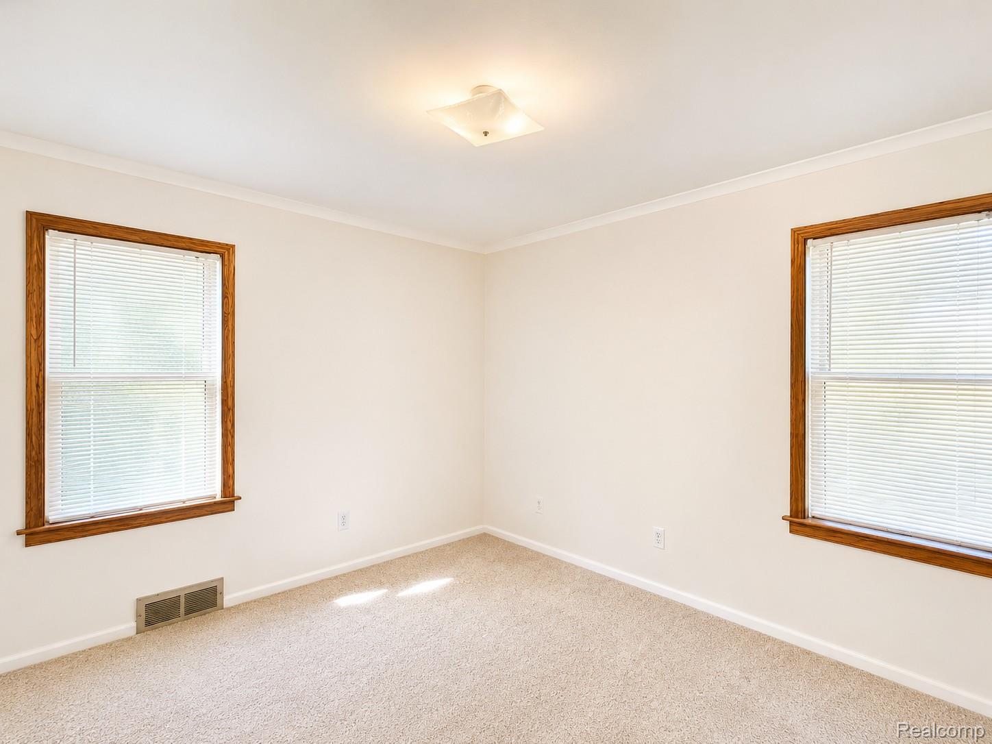 11745 Riverdale Property Photo 13