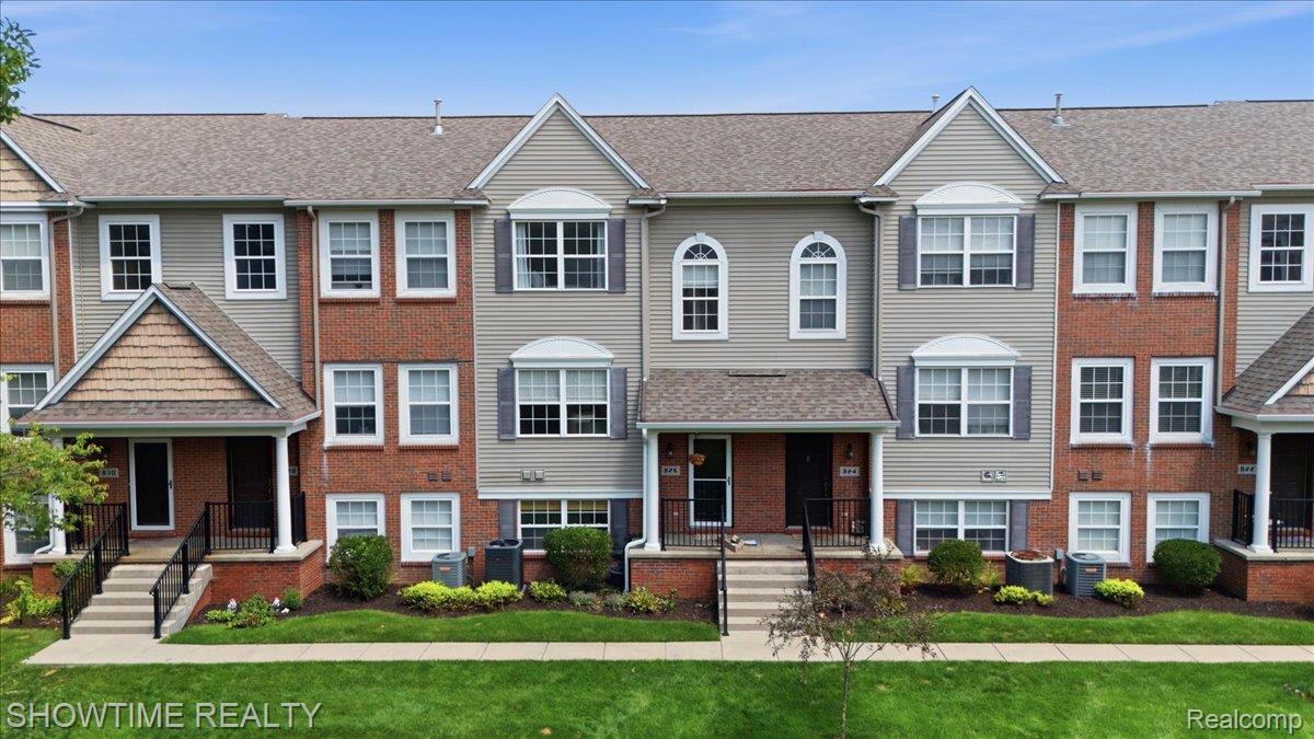 826 Eagle Drive Property Photo 1