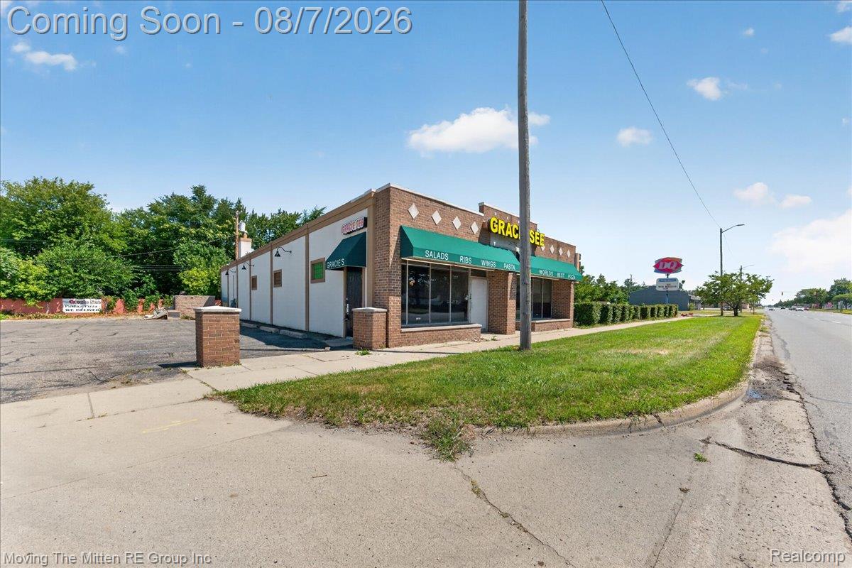 26734 Michigan Avenue Property Photo 2