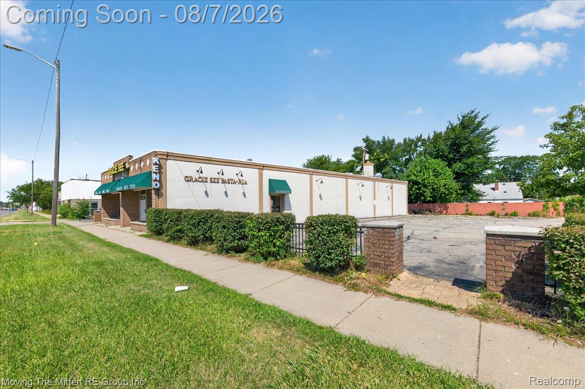 26734 Michigan Avenue Property Photo 3