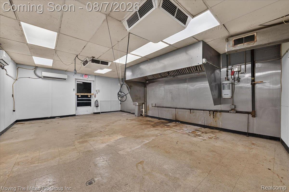 26734 Michigan Avenue Property Photo 11