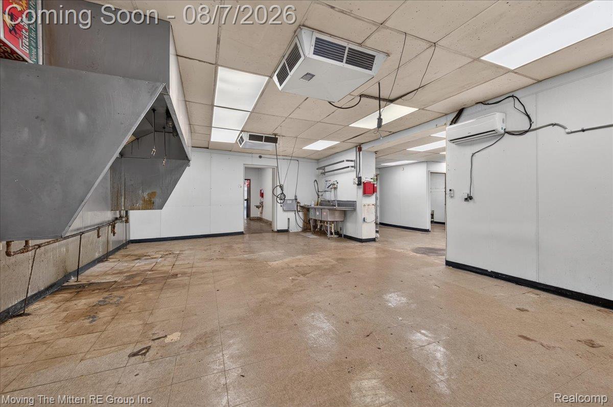 26734 Michigan Avenue Property Photo 14