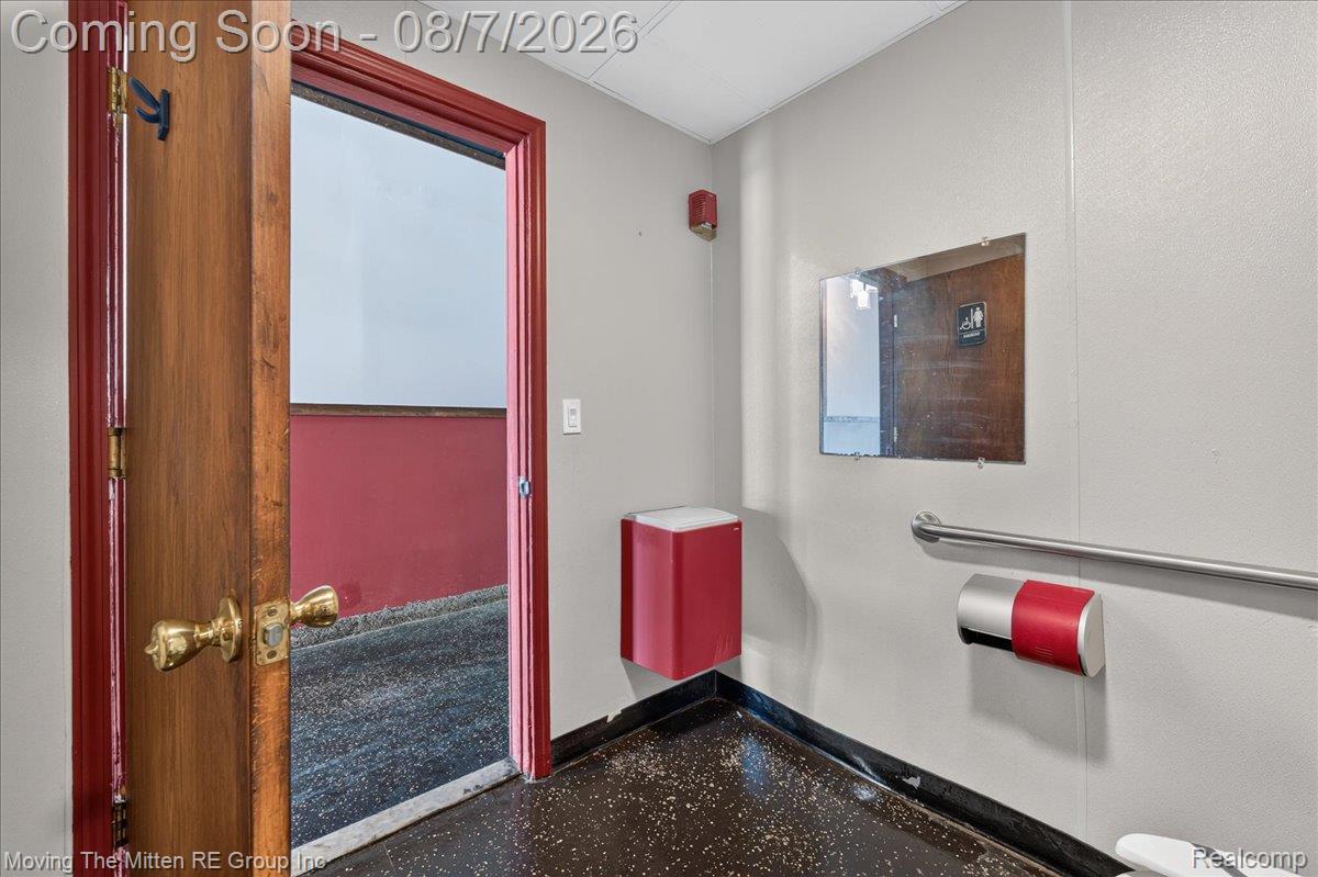 26734 Michigan Avenue Property Photo 23