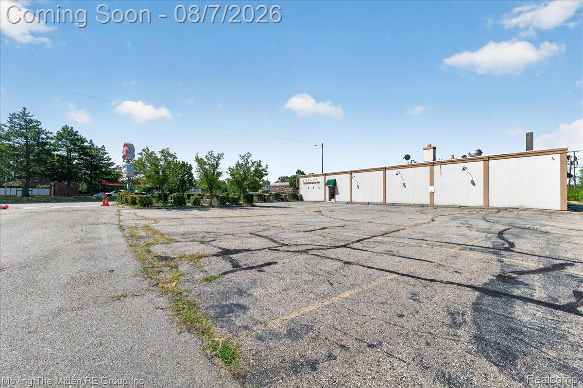 26734 Michigan Avenue Property Photo 29