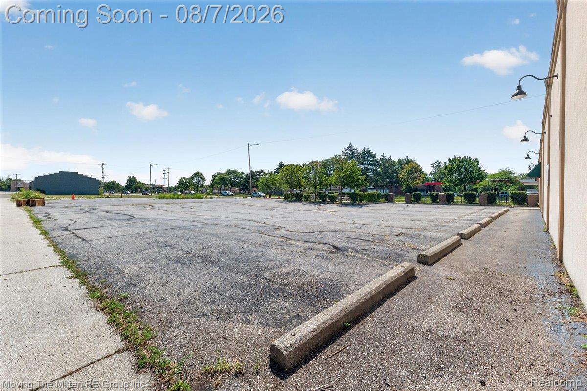 26734 Michigan Avenue Property Photo 30