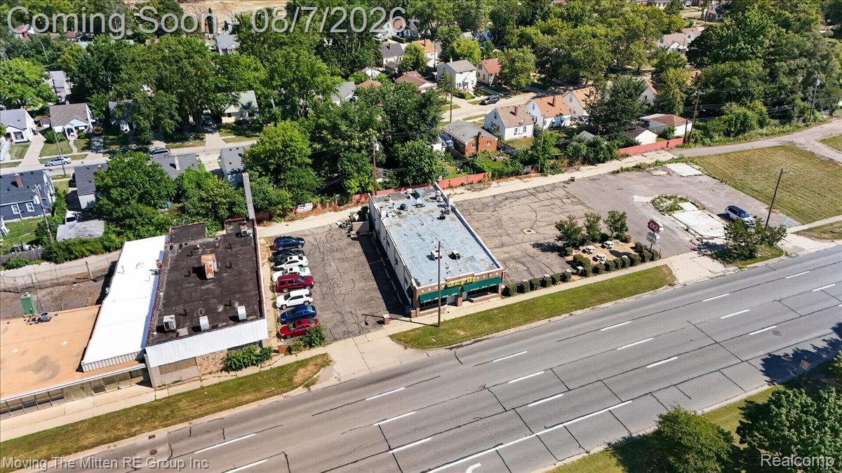 26734 Michigan Avenue Property Photo 33