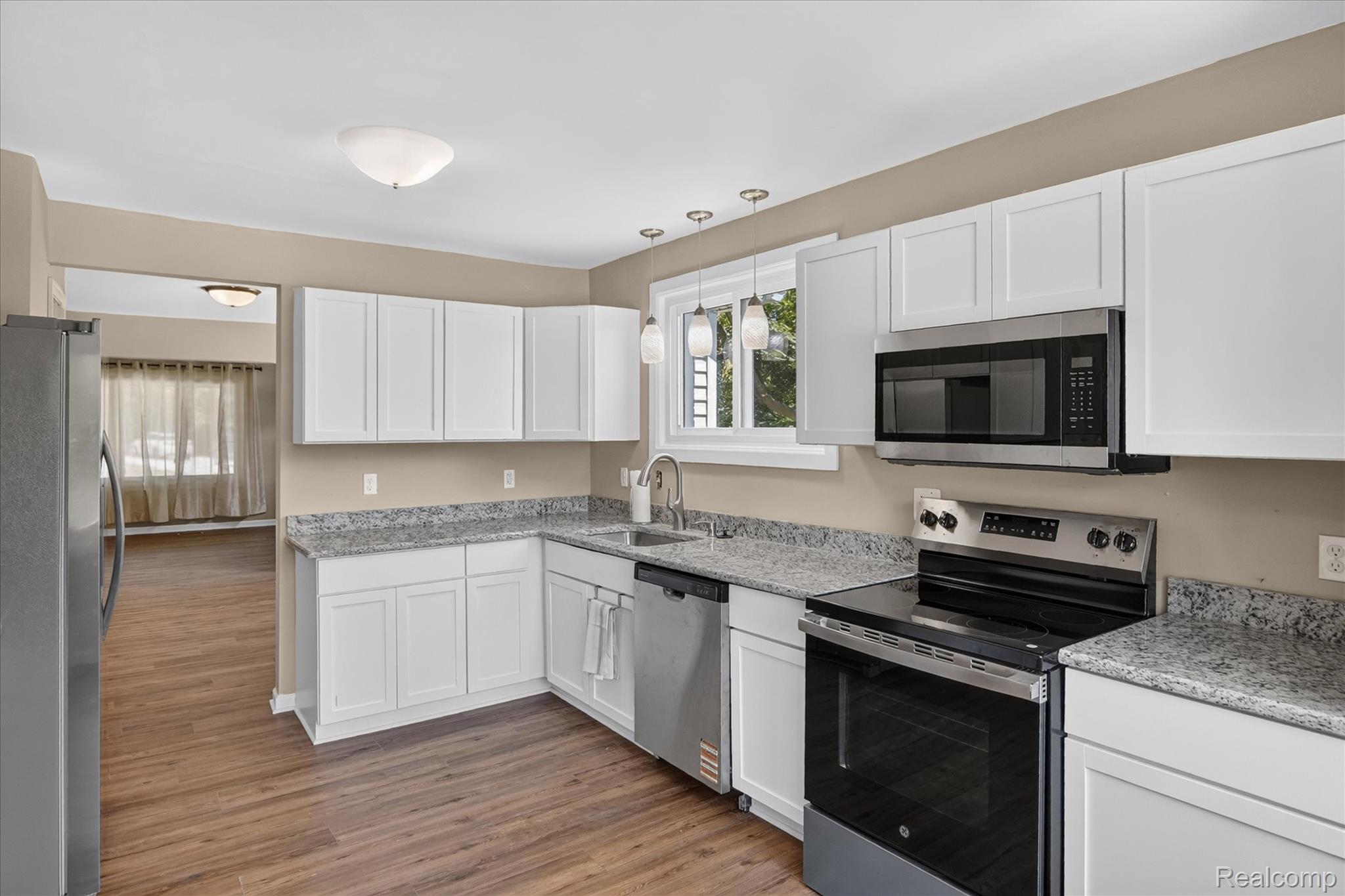 28264 Waltz Road Property Photo 11